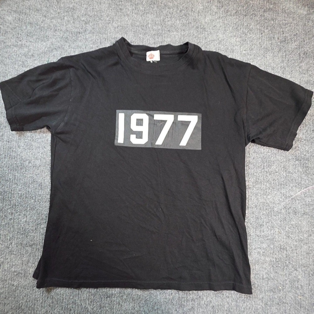 1977 Graphic Tee Mens Large Black Short Sleeve Birthday 70s Party Shirt